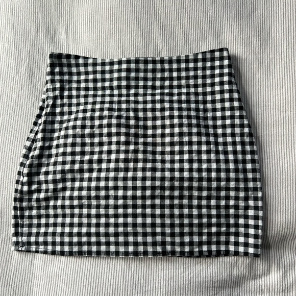 Checkered Mini Skirt - Picture 1 of 8